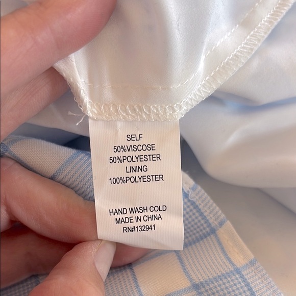 AMANDA UPRICHARD New York Blue and White Smocked Puff Sleeve Blouse - Picture 4 of 4